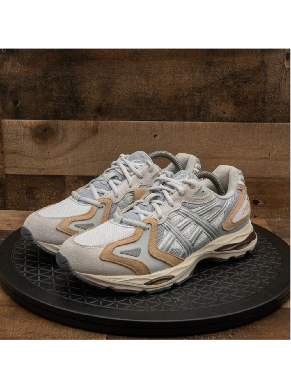 ASICS Sportstyle GEL K1011 Mens Athletic Shoes White Gray Gym Running Size 8.5